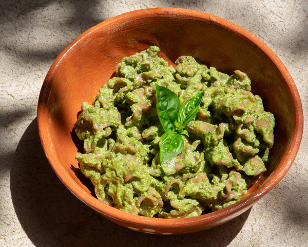 Pasta con pesto de nuez de la India